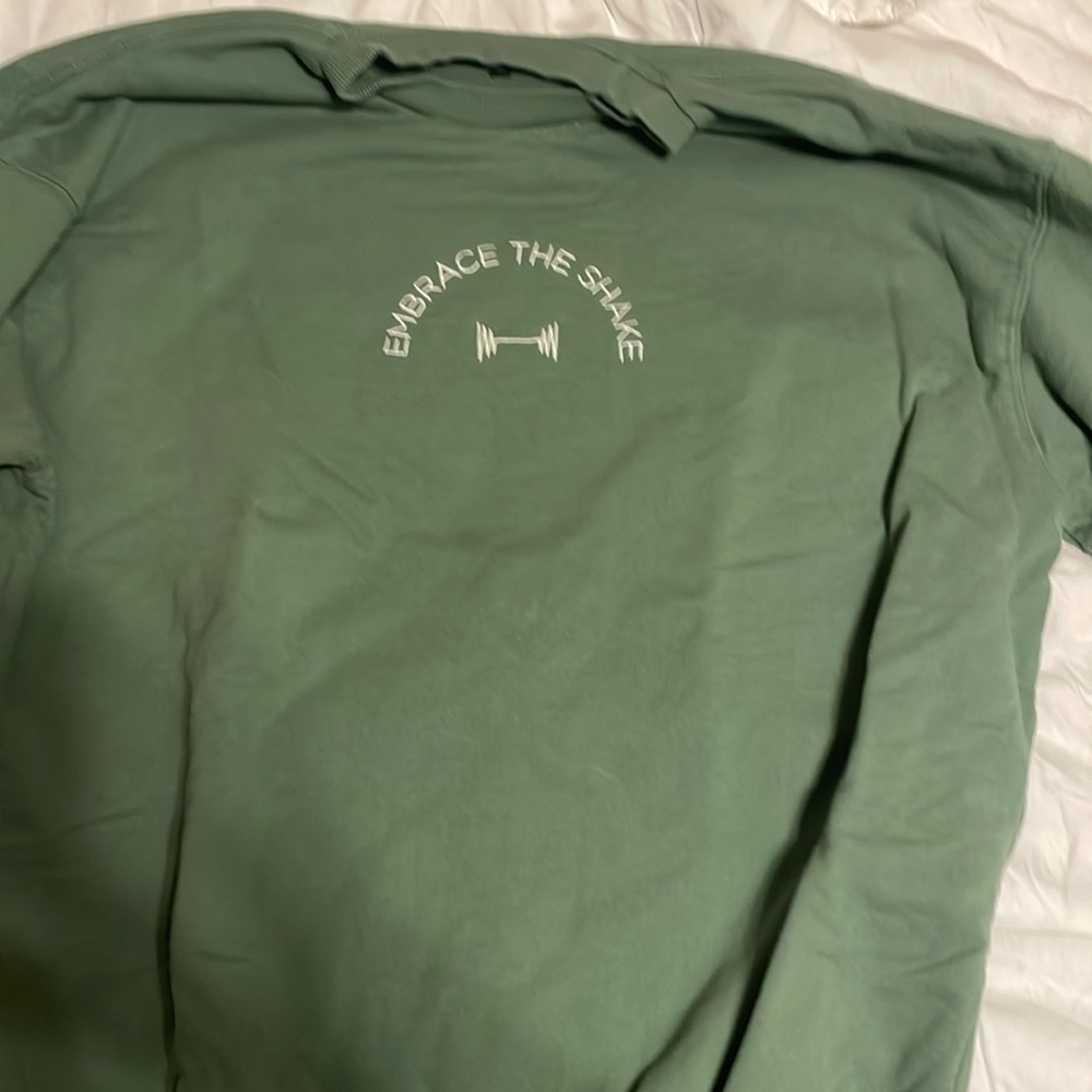BODYBAR Pilates embrace the shake sweatshirt